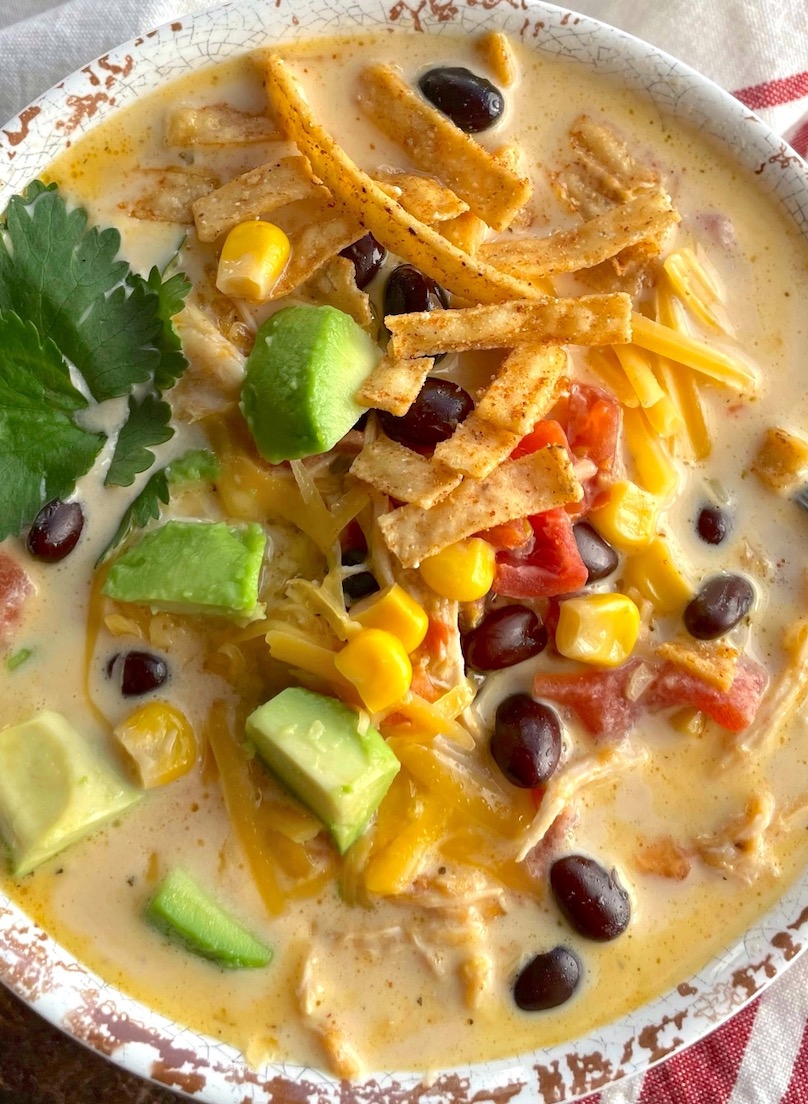 https://www.lillychilders.com/wp-content/uploads/2023/12/creamy-chicken-taco-soup-the-lazy-dish-recipe.jpg