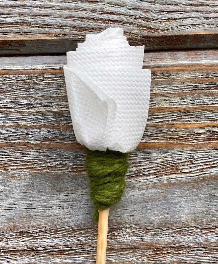 DIY Homemade Paper Roses Craft made with napkins! A cheap and easy project for teens and adults. 