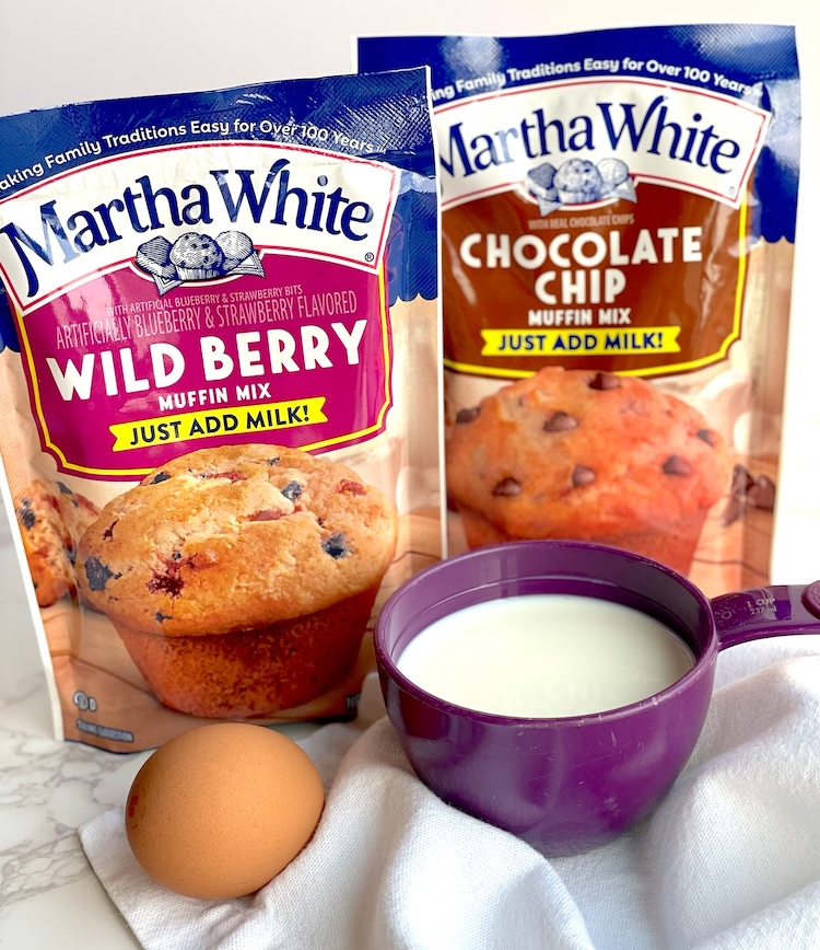 How to make flavored pancakes with a variety of muffin mix packs.